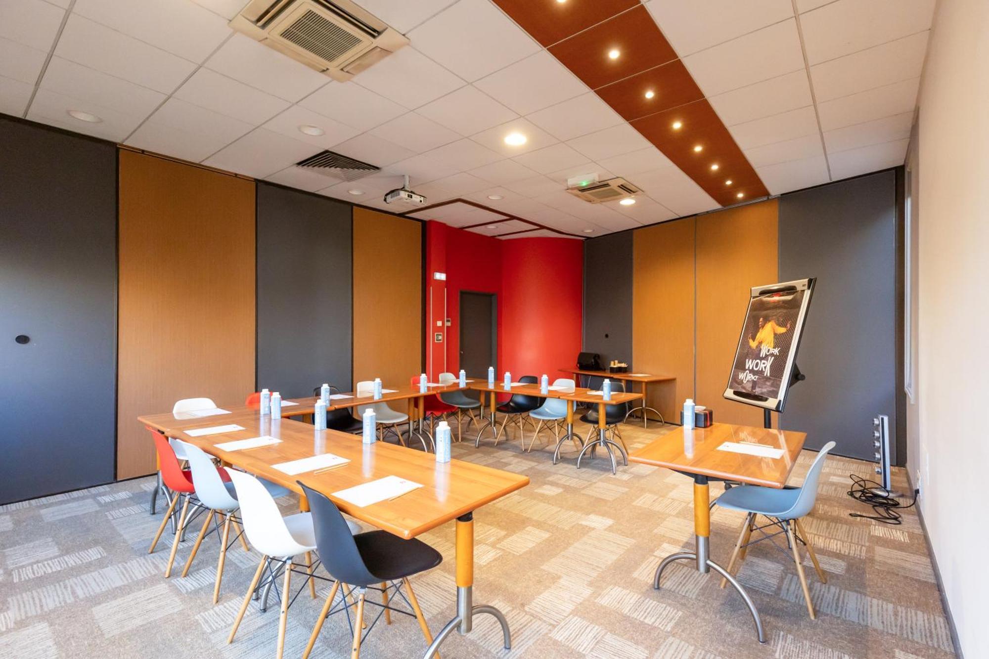 勒皮宜必思酒店 - 勒皮昂沃莱中心 Le Puy-en-Velay 外观 照片